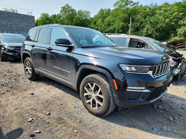 2025 JEEP GRAND CHEROKEE