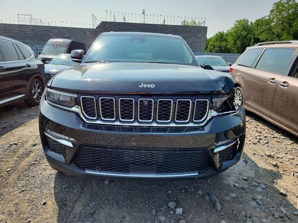 2025 JEEP GRAND CHEROKEE