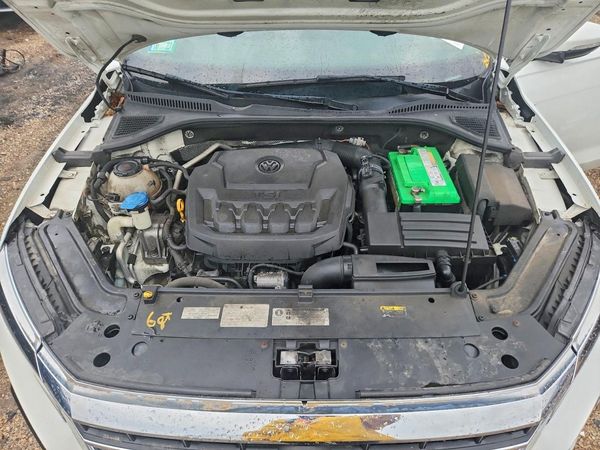 2020 VOLKSWAGEN PASSAT