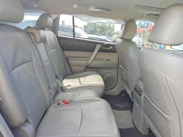 2013 TOYOTA HIGHLANDER Base/Hybrid