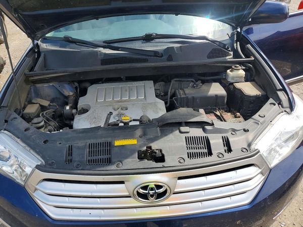 2013 TOYOTA HIGHLANDER Base/Hybrid