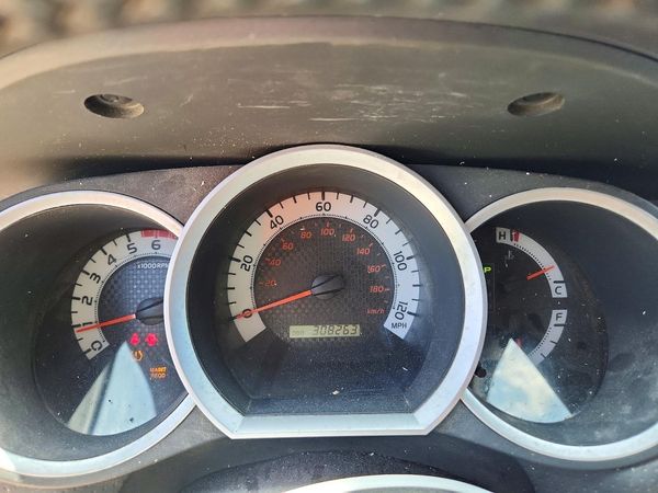 2015 TOYOTA TACOMA Delux Grade
