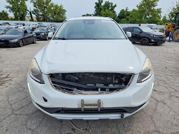2016 VOLVO XC60