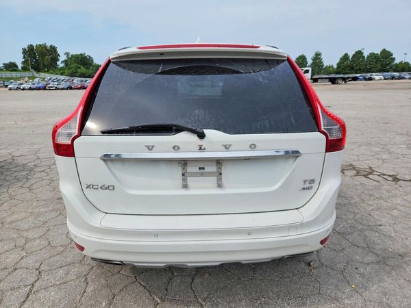 2016 VOLVO XC60