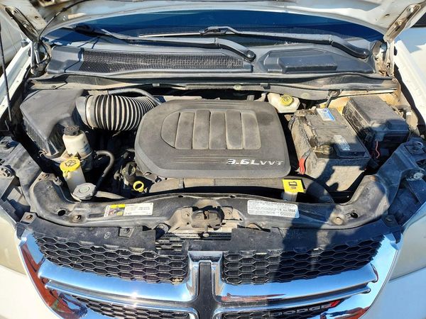 2013 DODGE GRAND CARAVAN SE