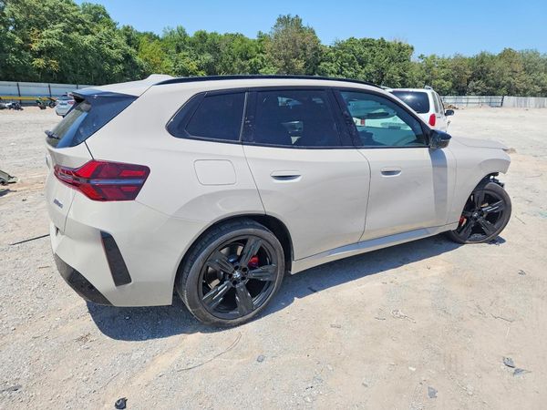 2025 BMW X3 M50
