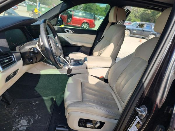 2020 BMW 1100 sDrive40i
