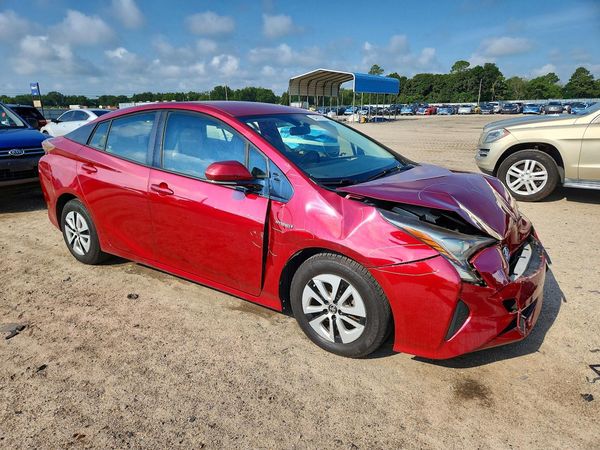 2016 TOYOTA PRIUS