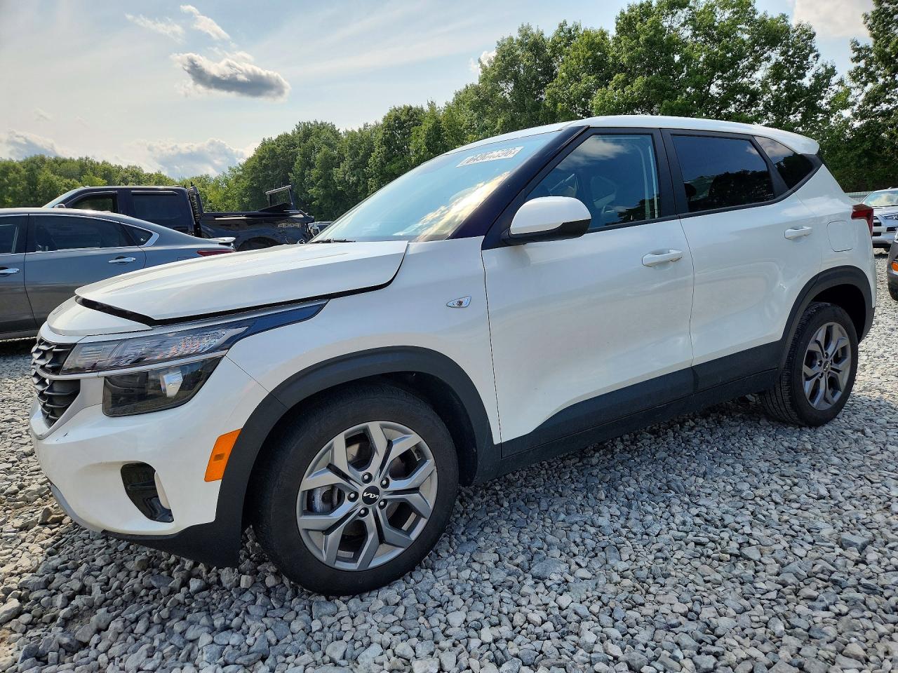 2024 KIA SELTOS LX