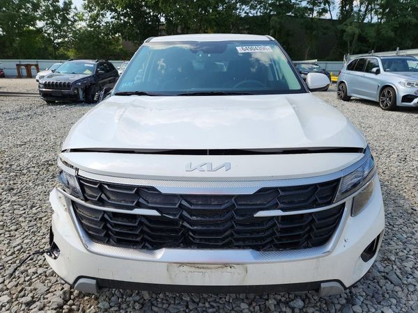 2024 KIA SELTOS LX