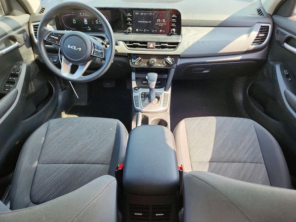 2024 KIA SELTOS LX