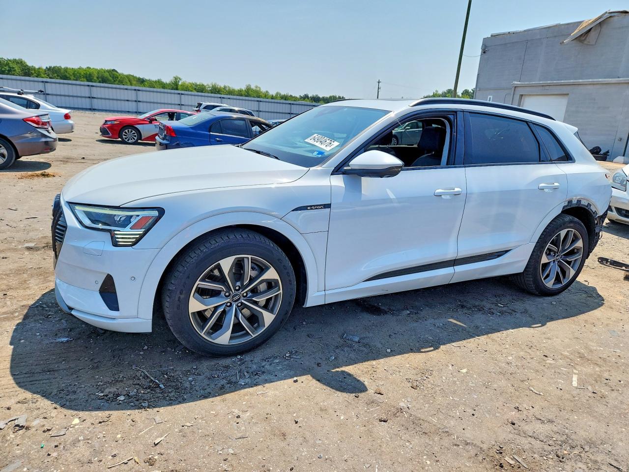 2021 AUDI E-TRON quattro Premium Plus