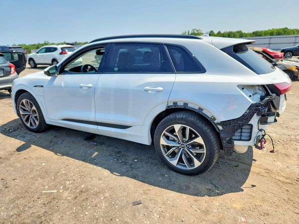 2021 AUDI E-TRON quattro Premium Plus