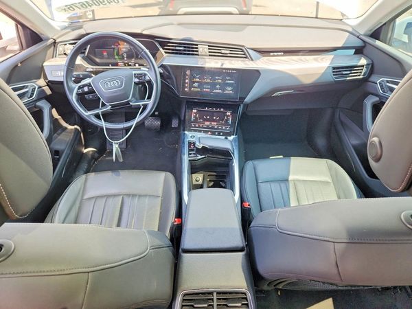 2021 AUDI E-TRON quattro Premium Plus
