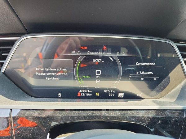 2021 AUDI E-TRON quattro Premium Plus