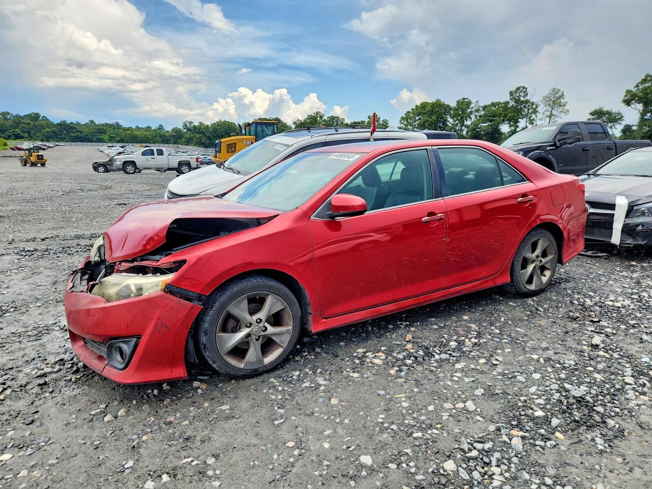 2012 TOYOTA CAMRY — Front 3/4
