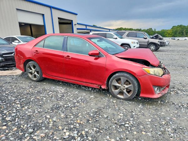 2012 TOYOTA CAMRY — Passenger 3/4
