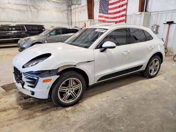 2016 PORSCHE MACAN