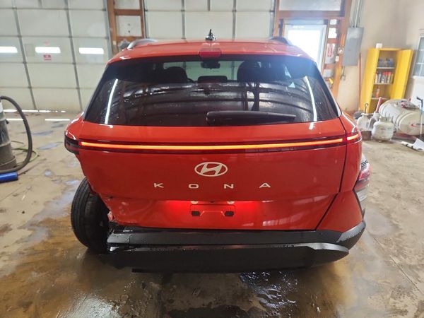 2024 HYUNDAI KONA SE