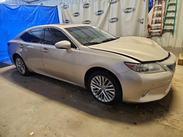2013 LEXUS ES