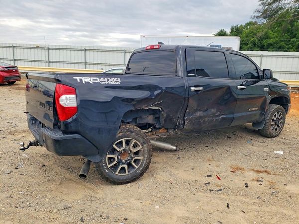 2020 TOYOTA TUNDRA