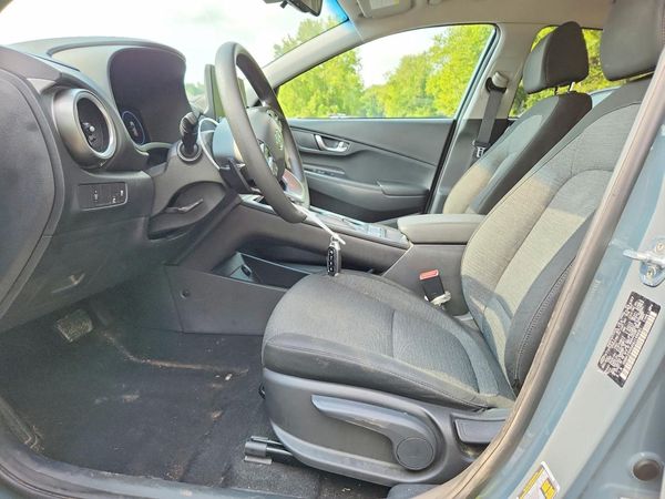 2022 HYUNDAI KONA SEL W/O Convenience Pkg