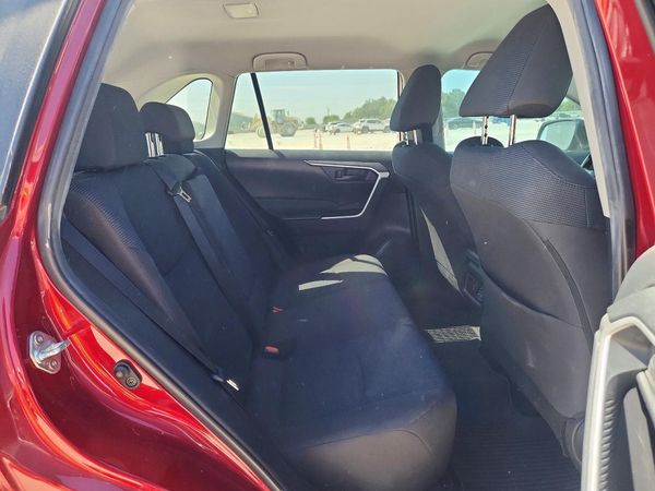 2022 TOYOTA RAV4 LE