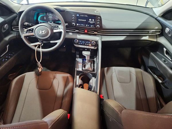 2026 HYUNDAI ELANTRA