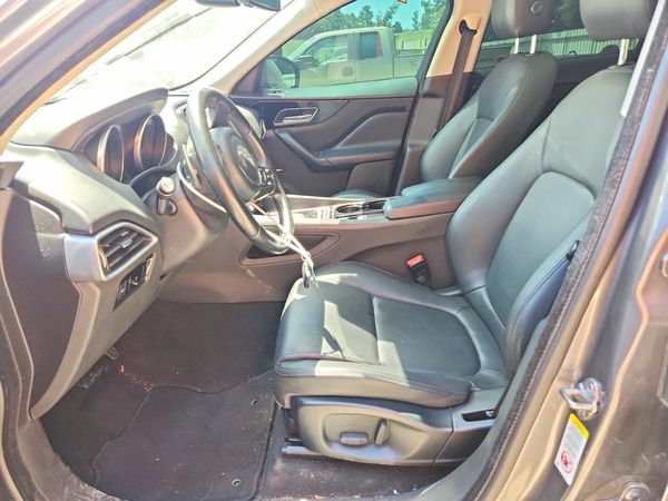 2017 JAGUAR F-PACE Premium — DENT