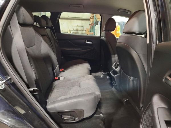 2019 HYUNDAI SANTA FE SE