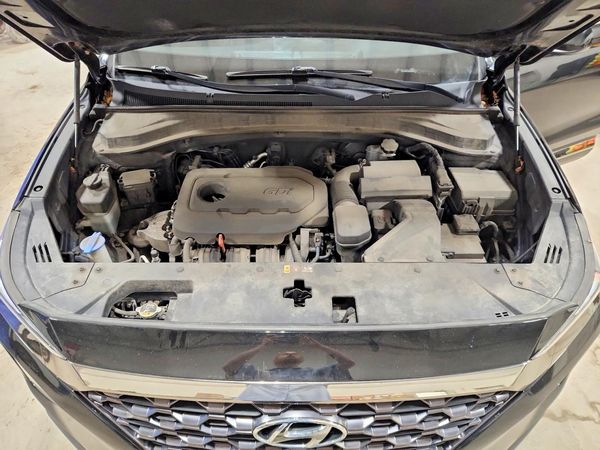 2019 HYUNDAI SANTA FE SE