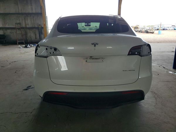 2021 TESLA Y