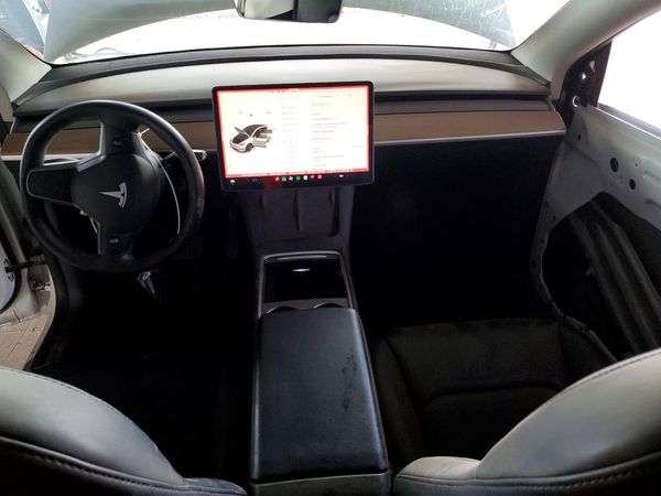 2021 TESLA Y
