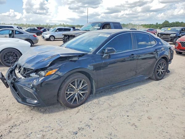 2024 TOYOTA CAMRY