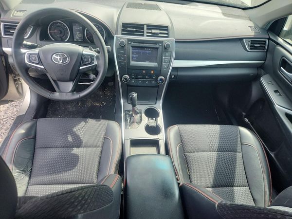 2015 TOYOTA CAMRY