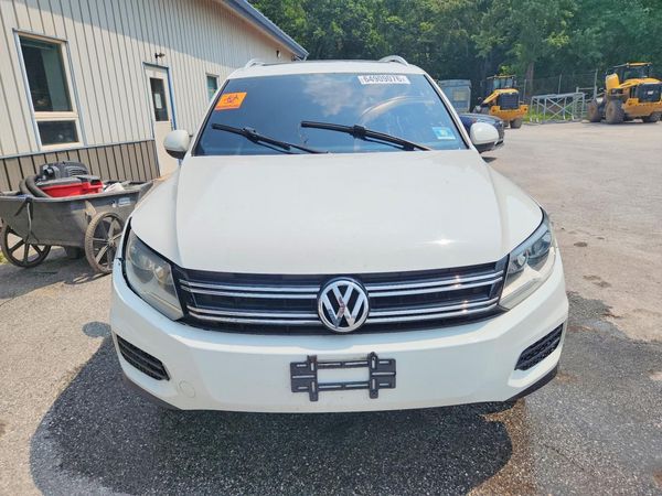 2017 VOLKSWAGEN TIGUAN Wolfsburg 4Motion