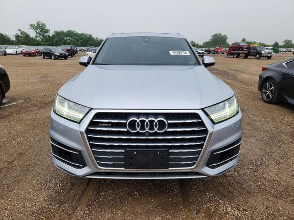 2018 AUDI Q7 quattro Premium Plus