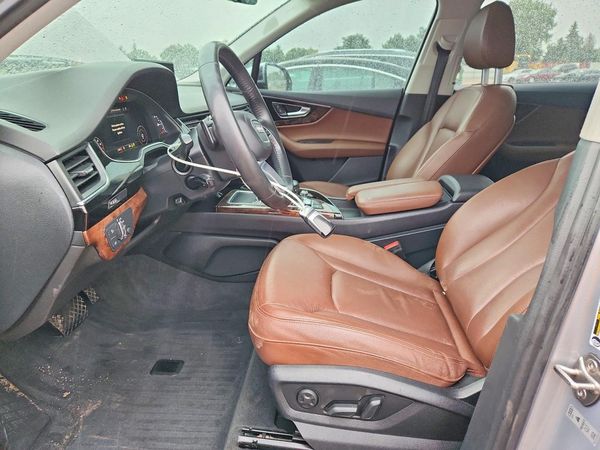 2018 AUDI Q7 quattro Premium Plus