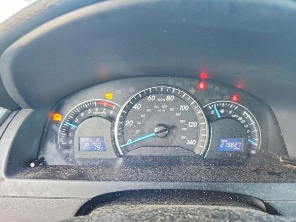 2012 TOYOTA CAMRY