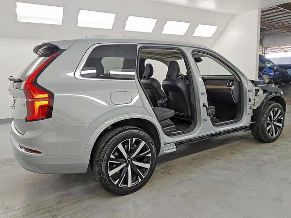 2026 VOLVO XC90 Core — PSRA