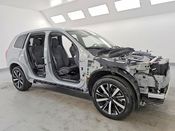 2026 VOLVO XC90 Core — Passenger 3/4