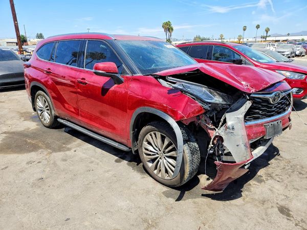 2021 TOYOTA HIGHLANDER Platinum
