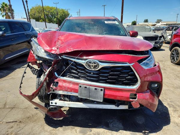2021 TOYOTA HIGHLANDER Platinum