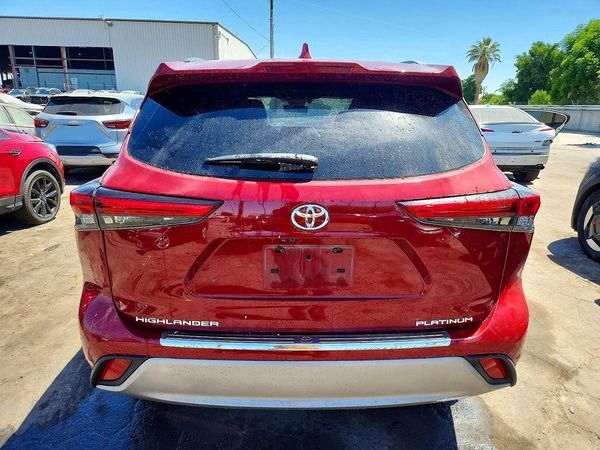 2021 TOYOTA HIGHLANDER Platinum
