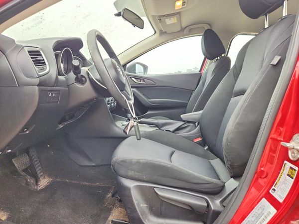 2015 MAZDA 3 SV/Base