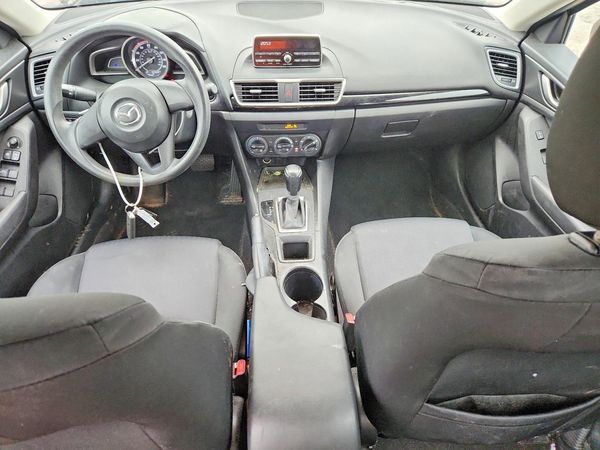 2015 MAZDA 3 SV/Base