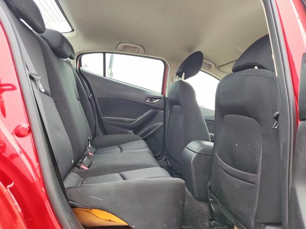 2015 MAZDA 3 SV/Base