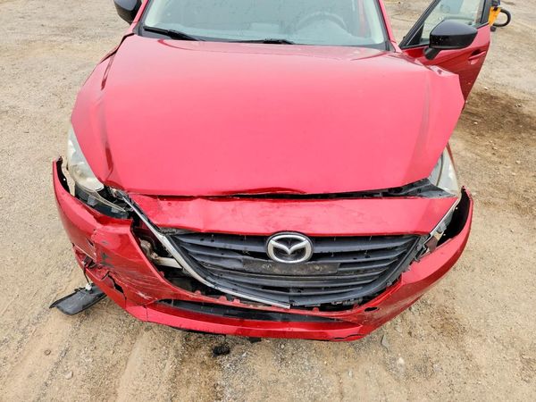 2015 MAZDA 3 SV/Base