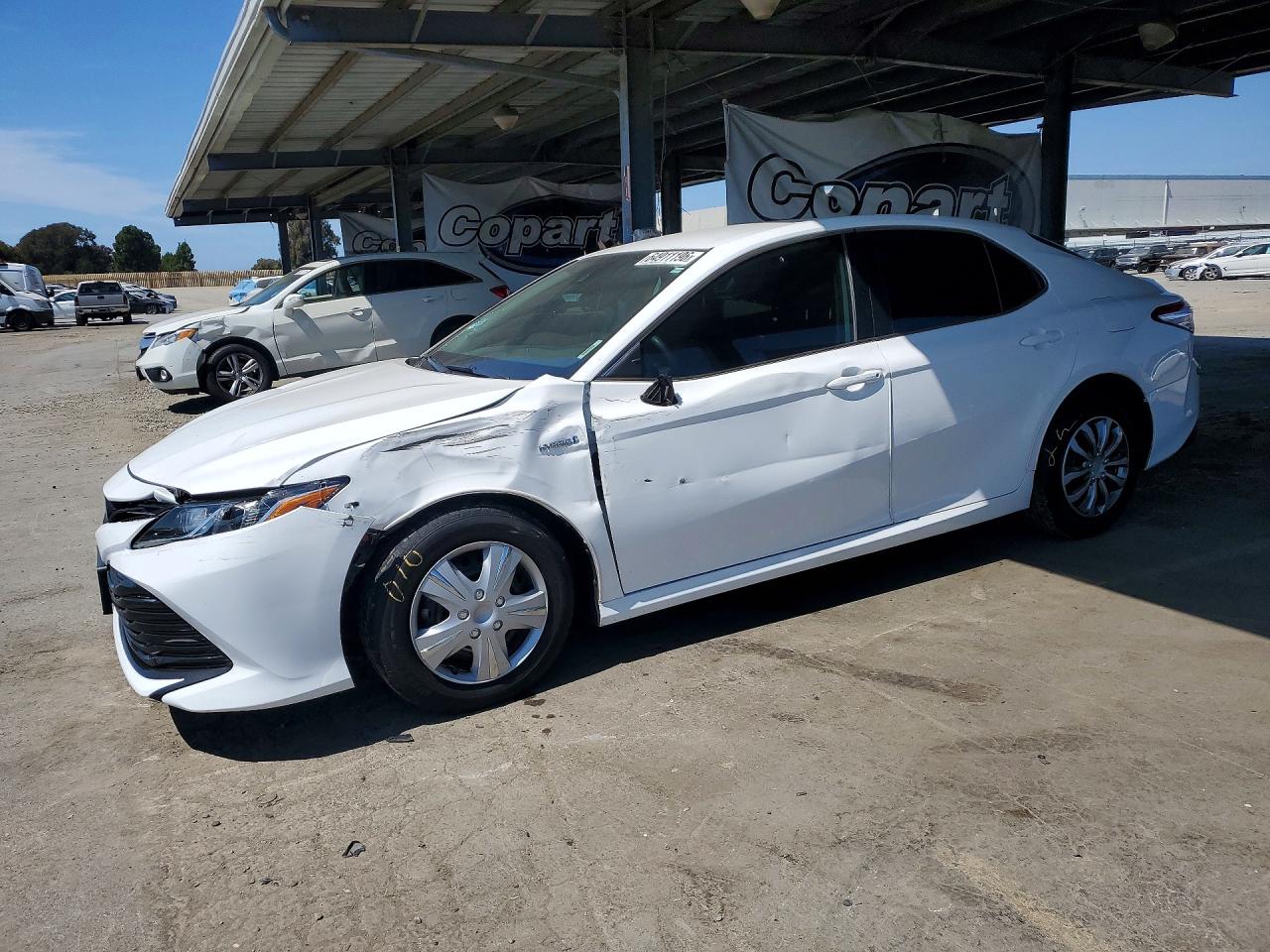 2019 TOYOTA CAMRY