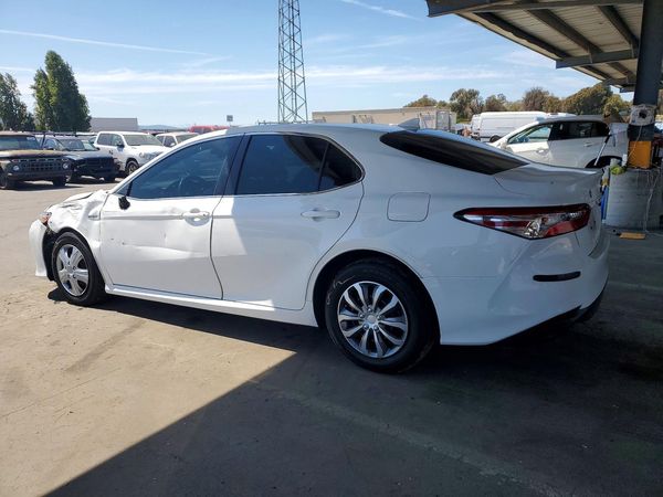2019 TOYOTA CAMRY